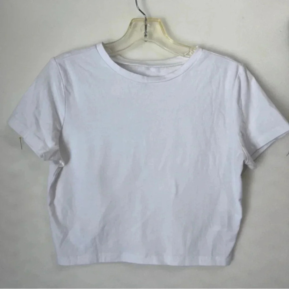 Short Sleeve Crew Neck Cropped T-Shirt  Wild Fable Women's Size Large White